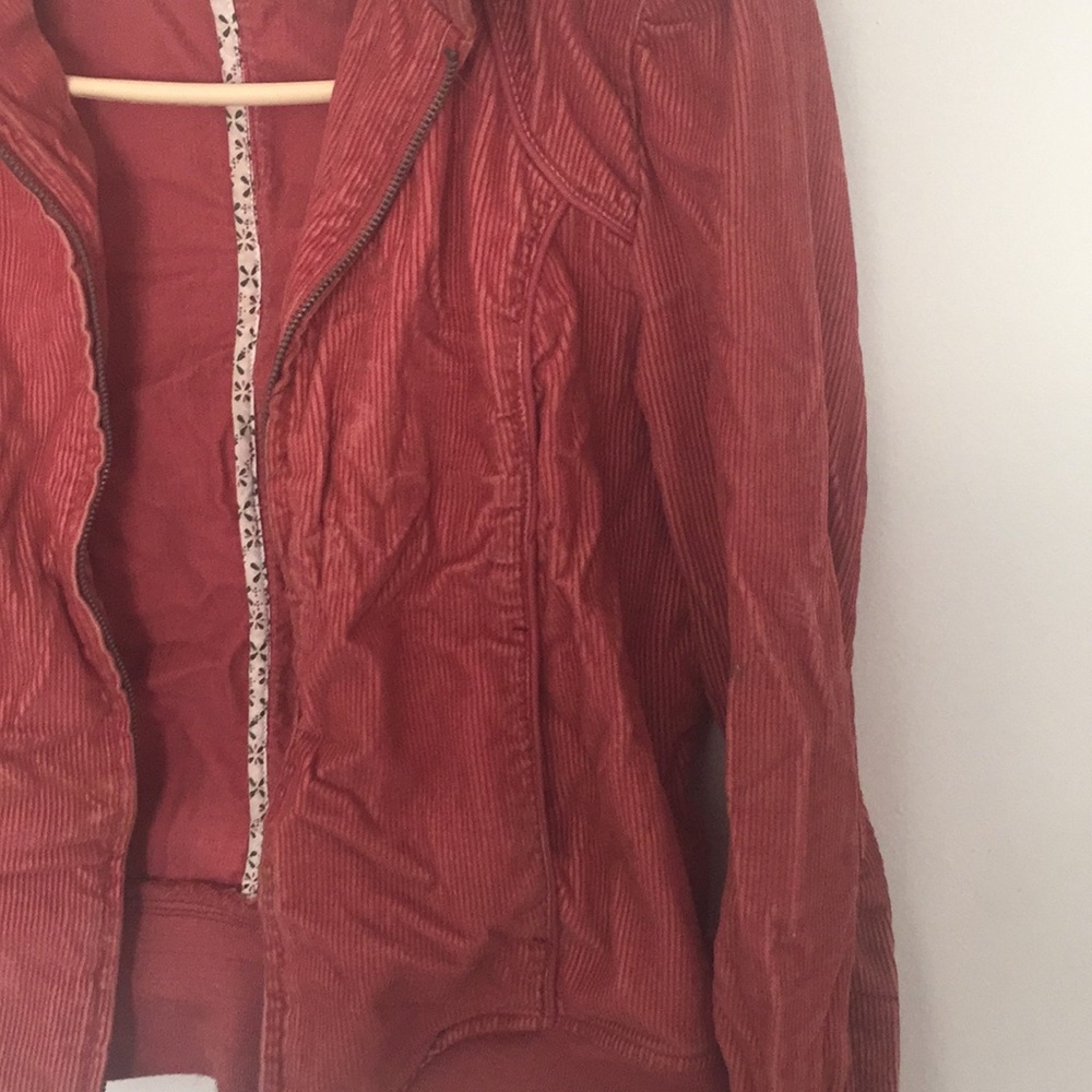 Jacket - Picture 3 of 7